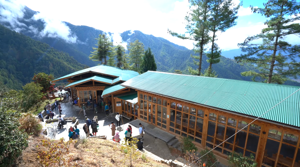 tigers nest trek paro bhutan guide